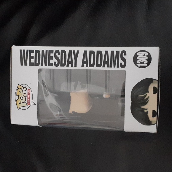 Funko Pop! Wednesday Addams! - Picture 4 of 8